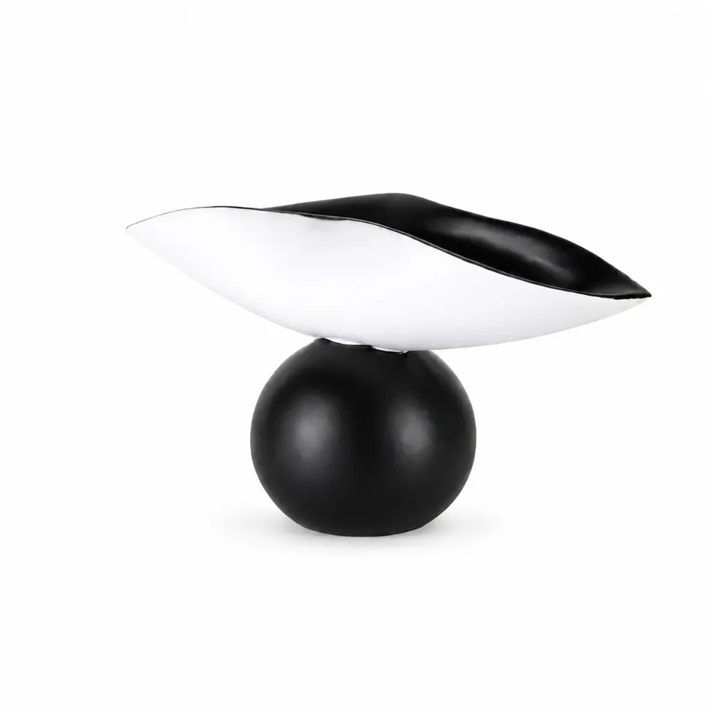 Black & White Resin Vase| 20cm